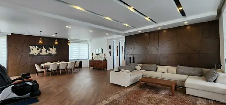 Satılır həyət evi 350 m²