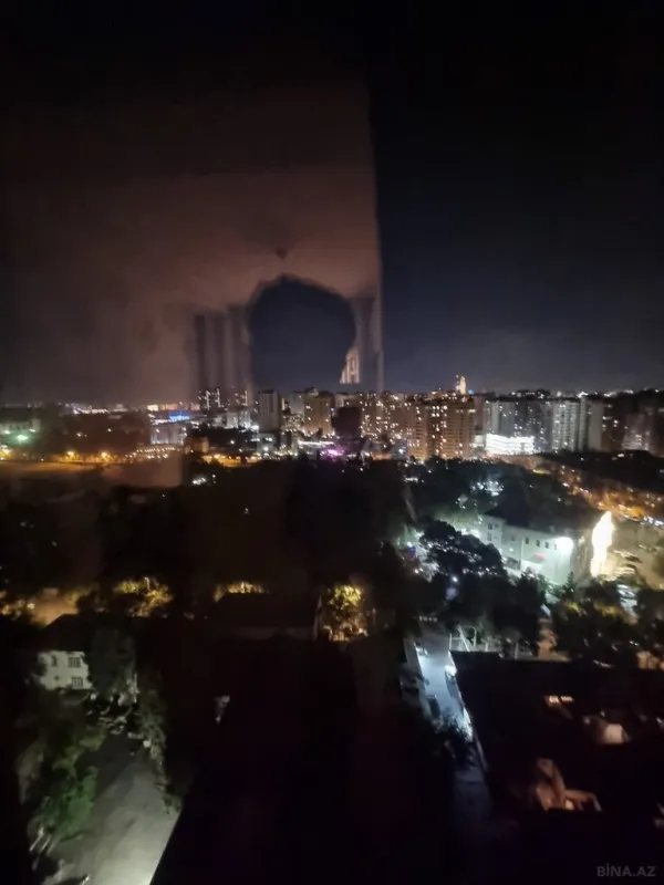 Satılır 4 otaqlı mənzil 170 m²