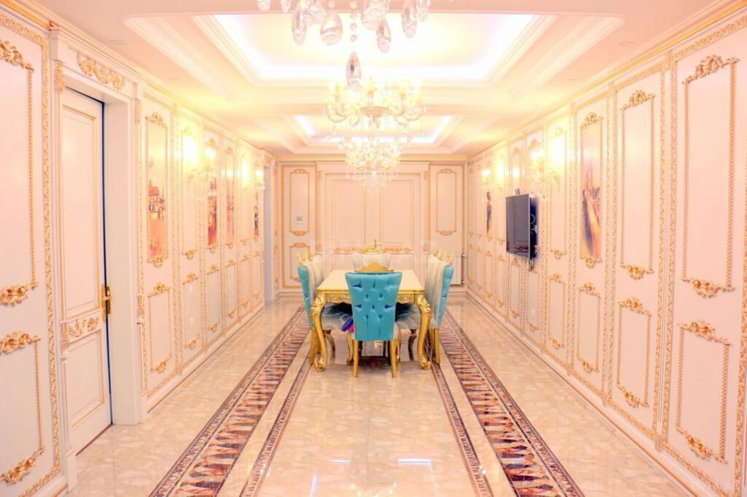 Satılır 5 otaqlı mənzil 535 m²