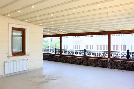 Satılır 5 otaqlı mənzil 535 m²