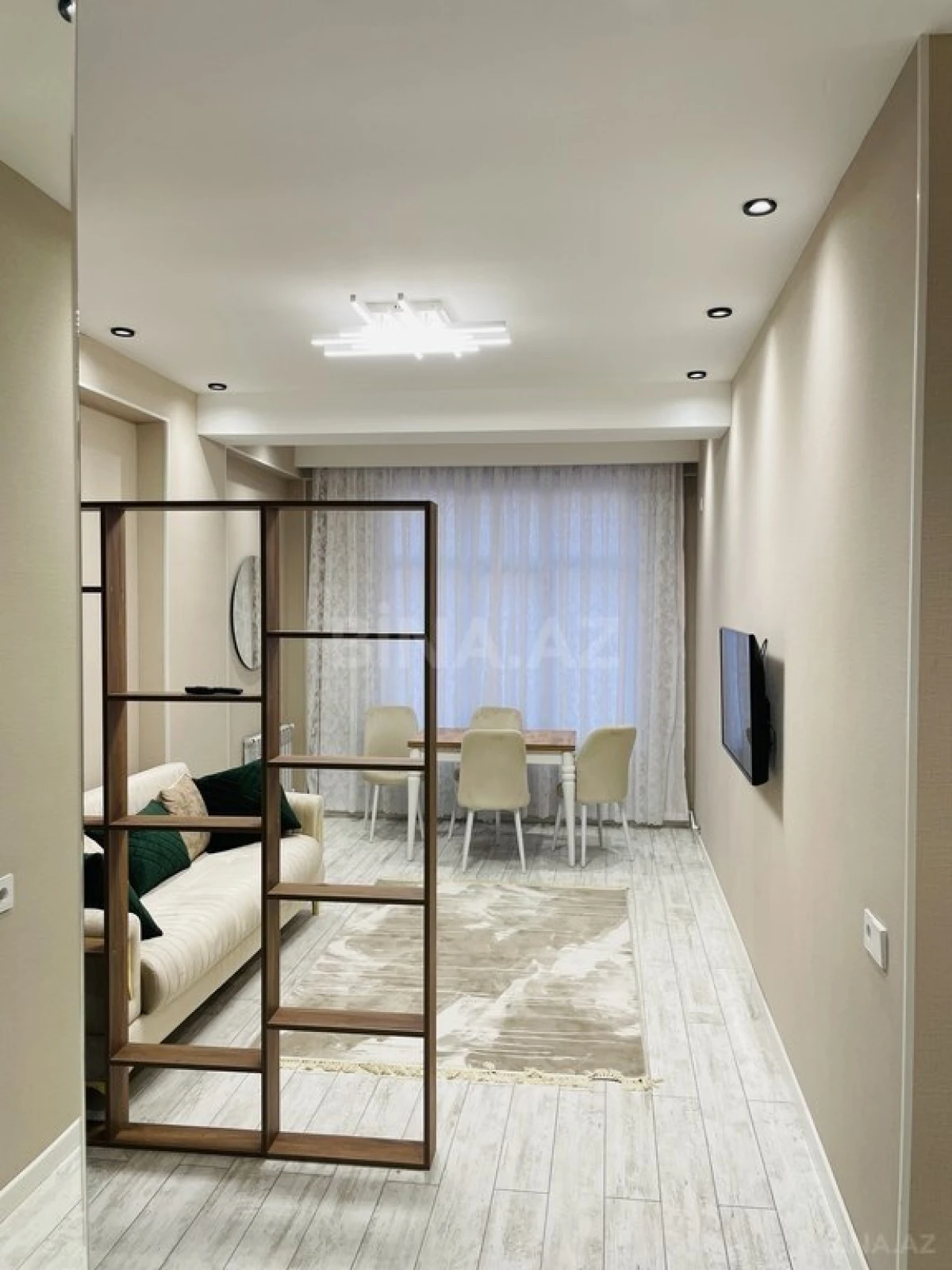 Kirayə verilir 2 otaqlı mənzil 60 m²