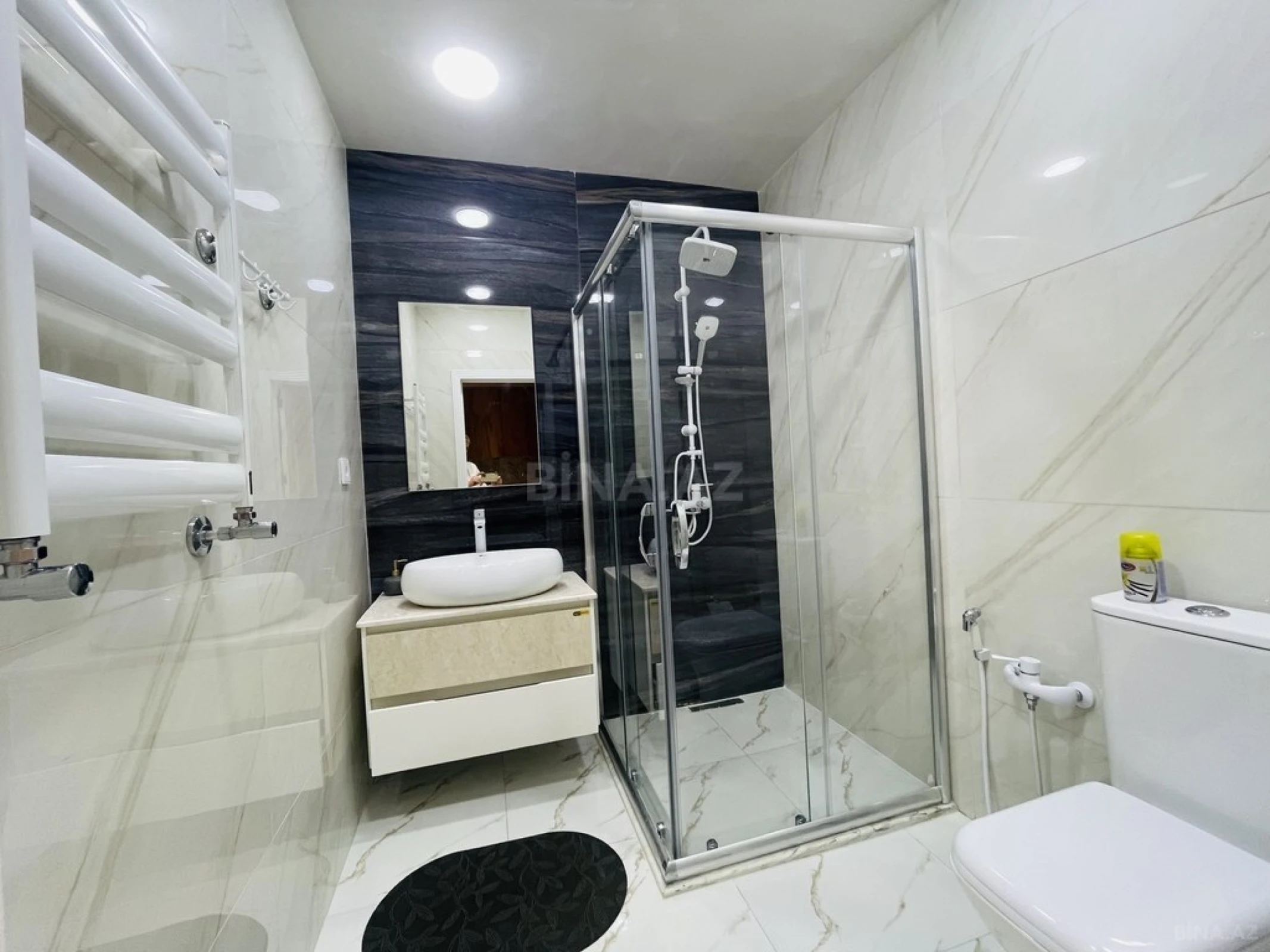 Kirayə verilir 2 otaqlı mənzil 60 m²