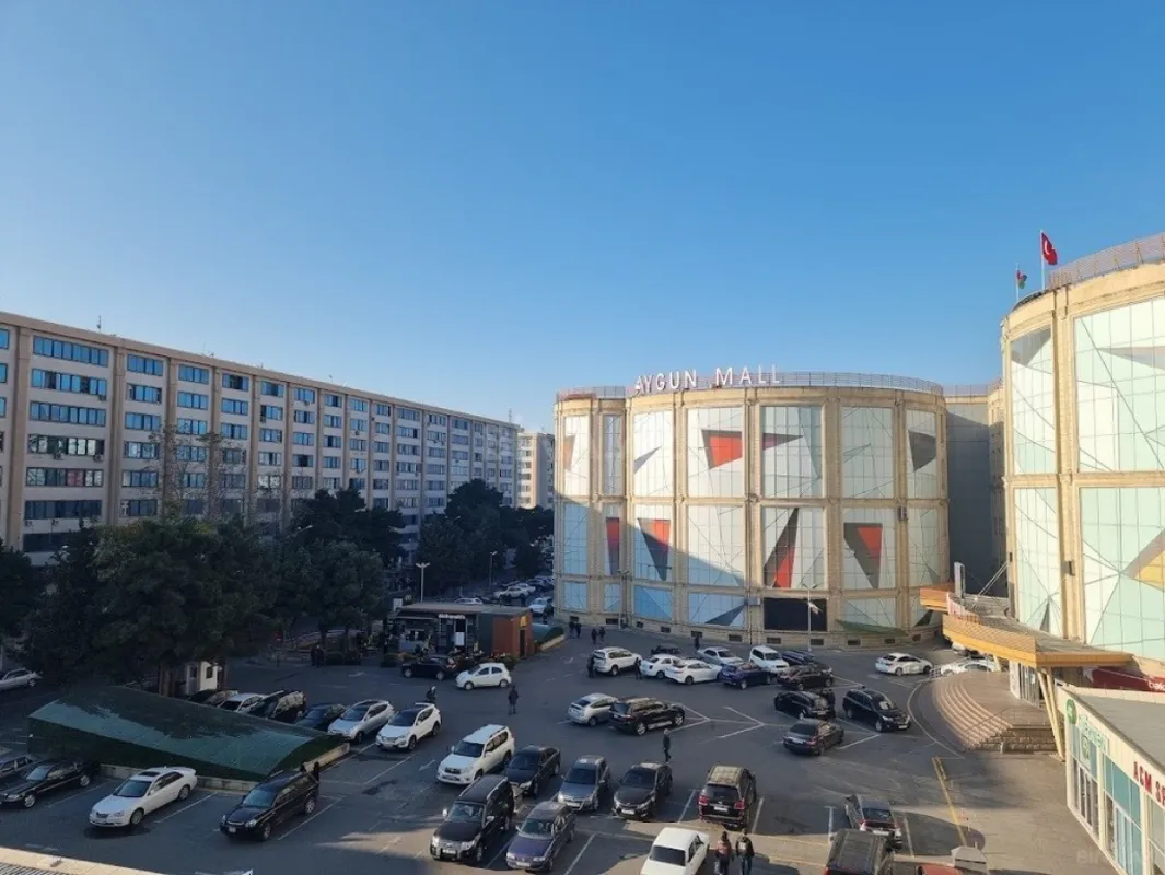 Satılır obyekt 2000 m²