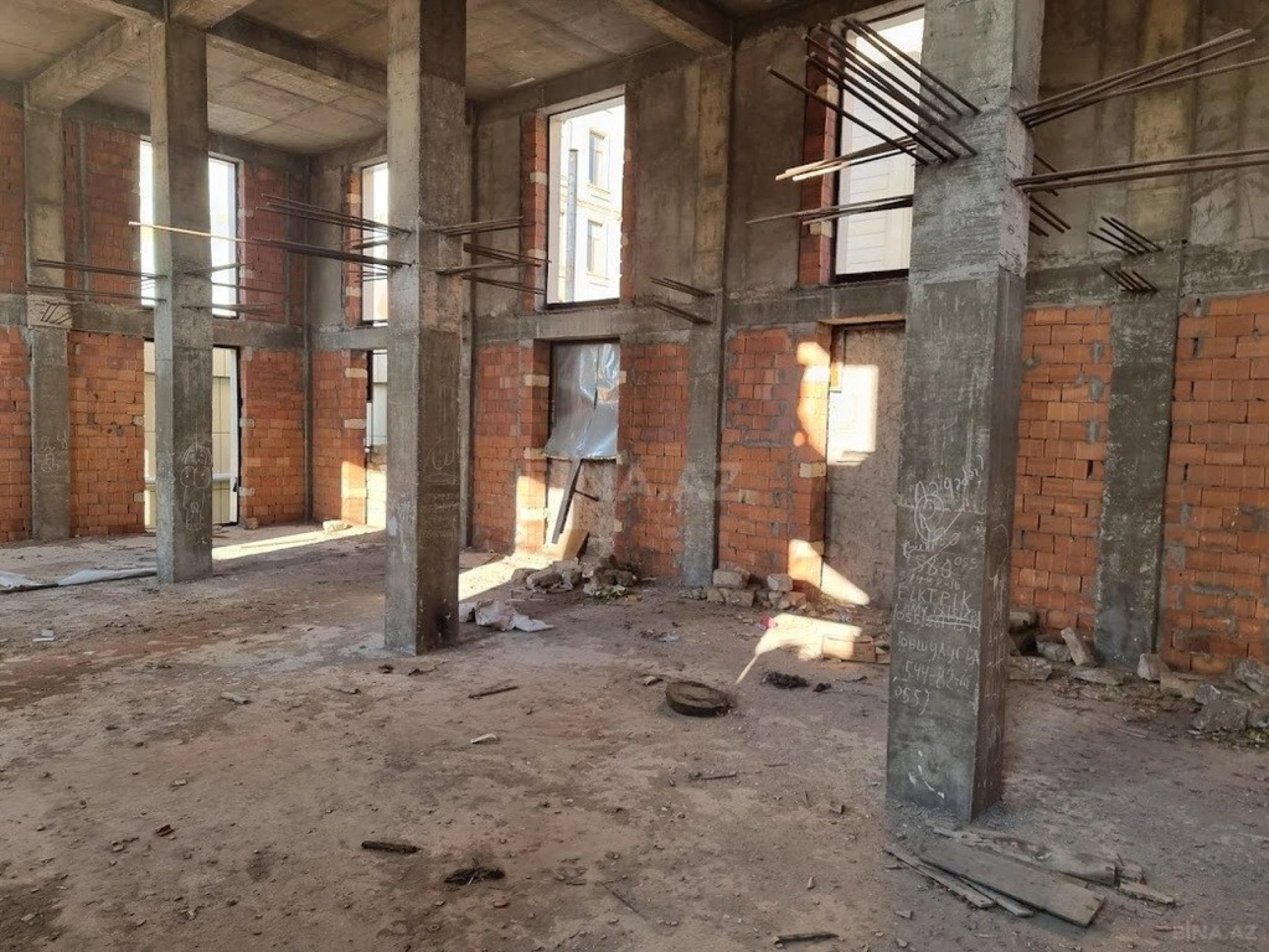 Satılır obyekt 2000 m²