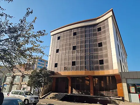 Satılır obyekt 2000 m² — Bakı, Bakıxanov 2000.00 m²