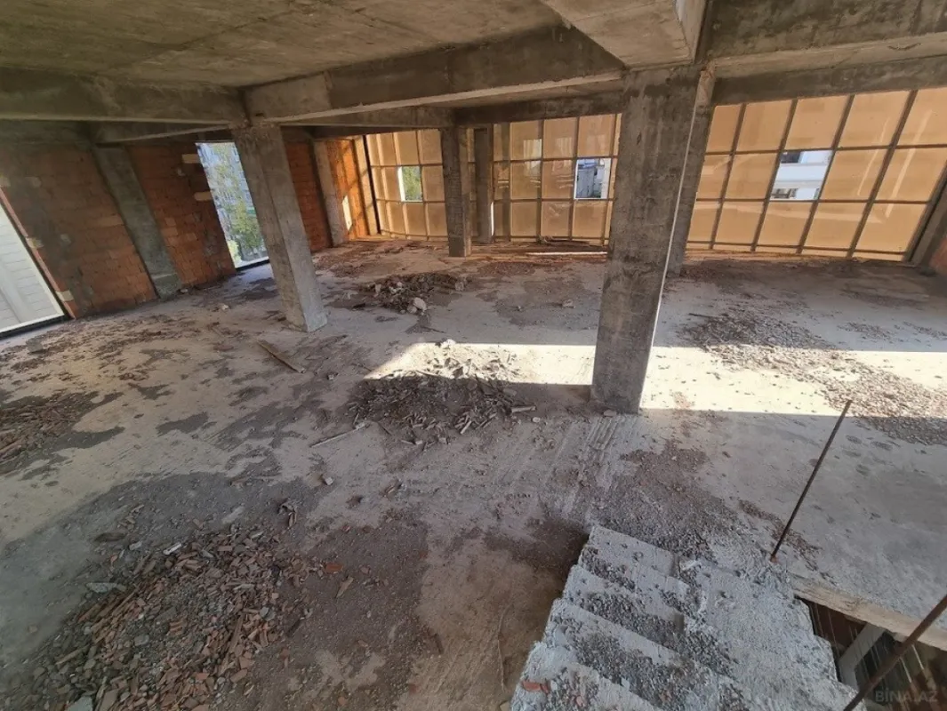 Satılır obyekt 2000 m²