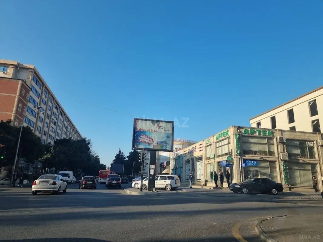 Satılır obyekt 2000 m²