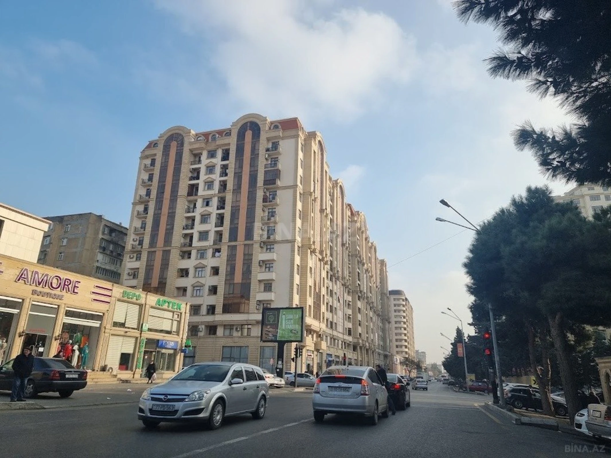 Satılır obyekt 2000 m²