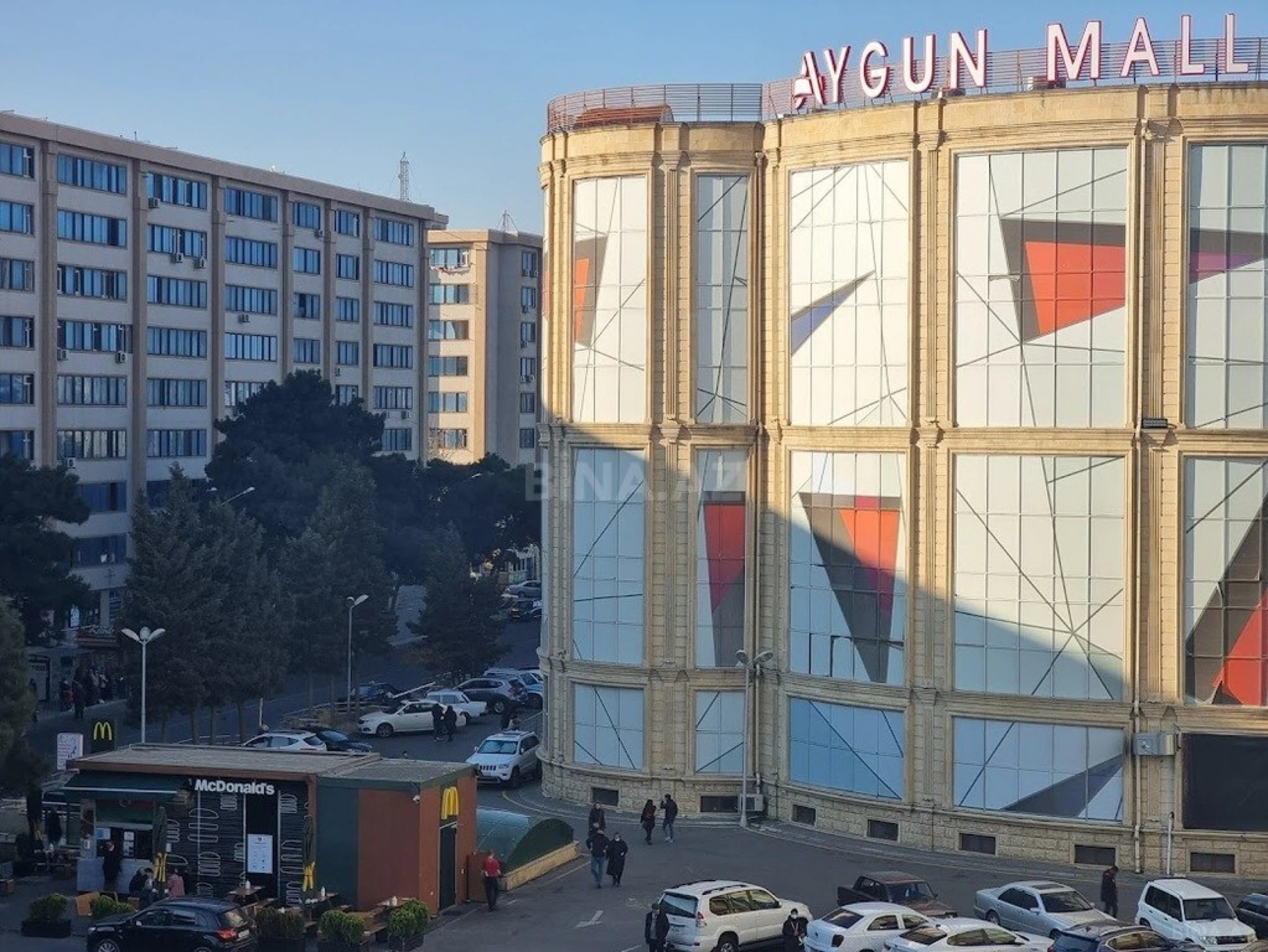 Satılır obyekt 2000 m²