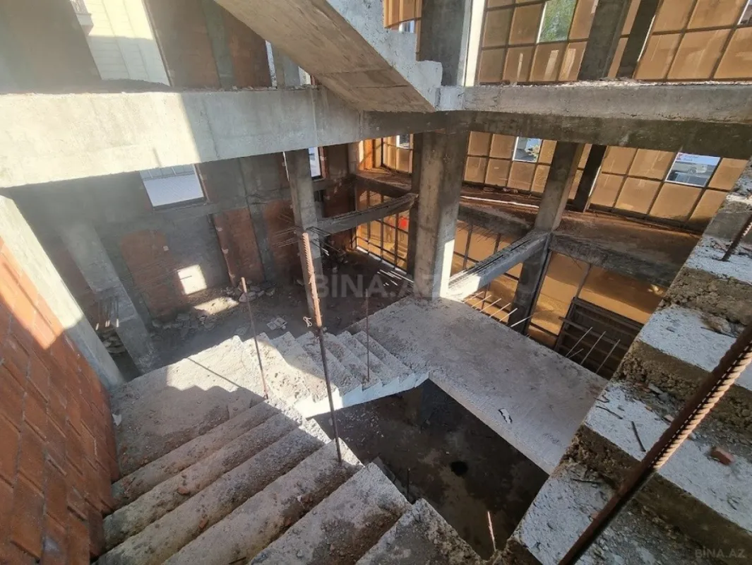 Satılır obyekt 2000 m²