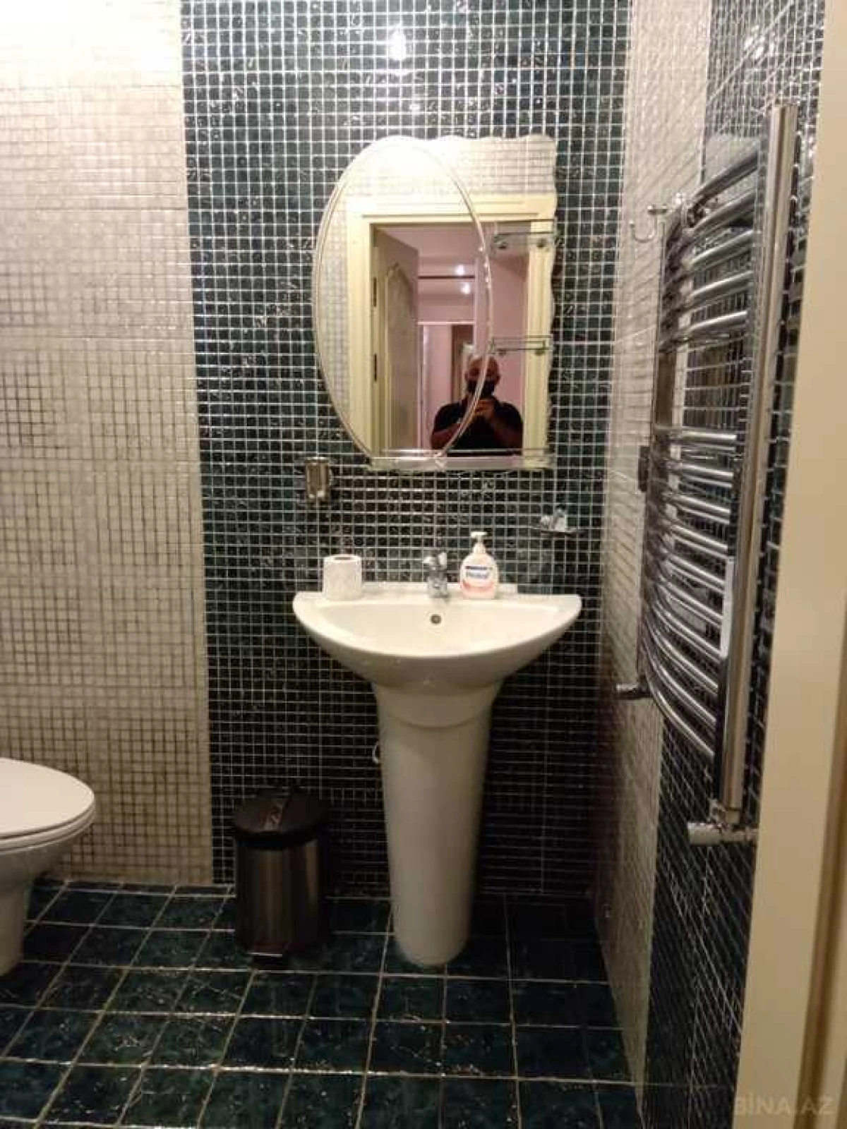 Kirayə verilir 2 otaqlı mənzil 105 m²