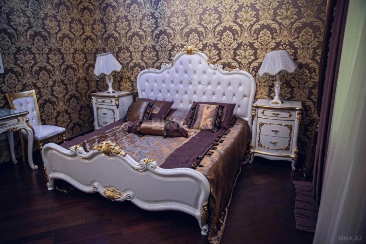 Kirayə verilir 6 otaqlı həyət evi 470 m²