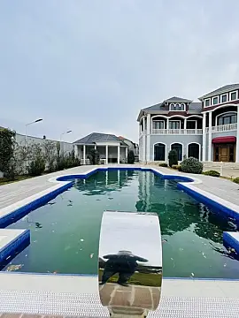 Kirayə verilir 6 otaqlı həyət evi 320 m²