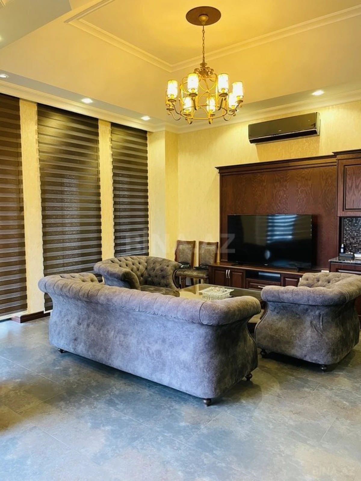 Kirayə verilir 6 otaqlı həyət evi 320 m²