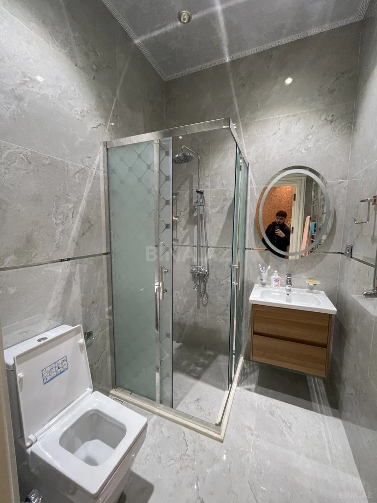 Kirayə verilir 6 otaqlı həyət evi 320 m²