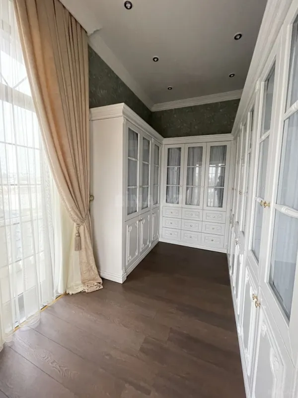 Kirayə verilir 6 otaqlı həyət evi 320 m²