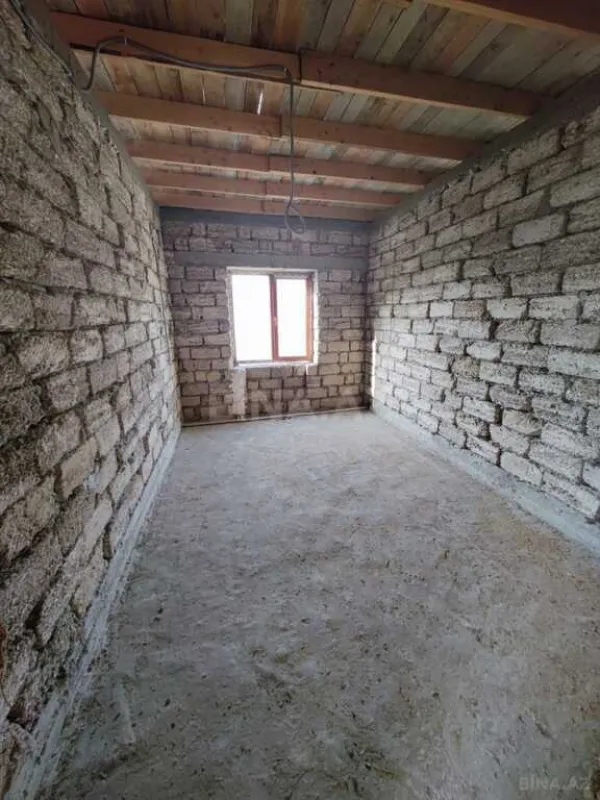 Satılır 5 otaqlı həyət evi 290 m²