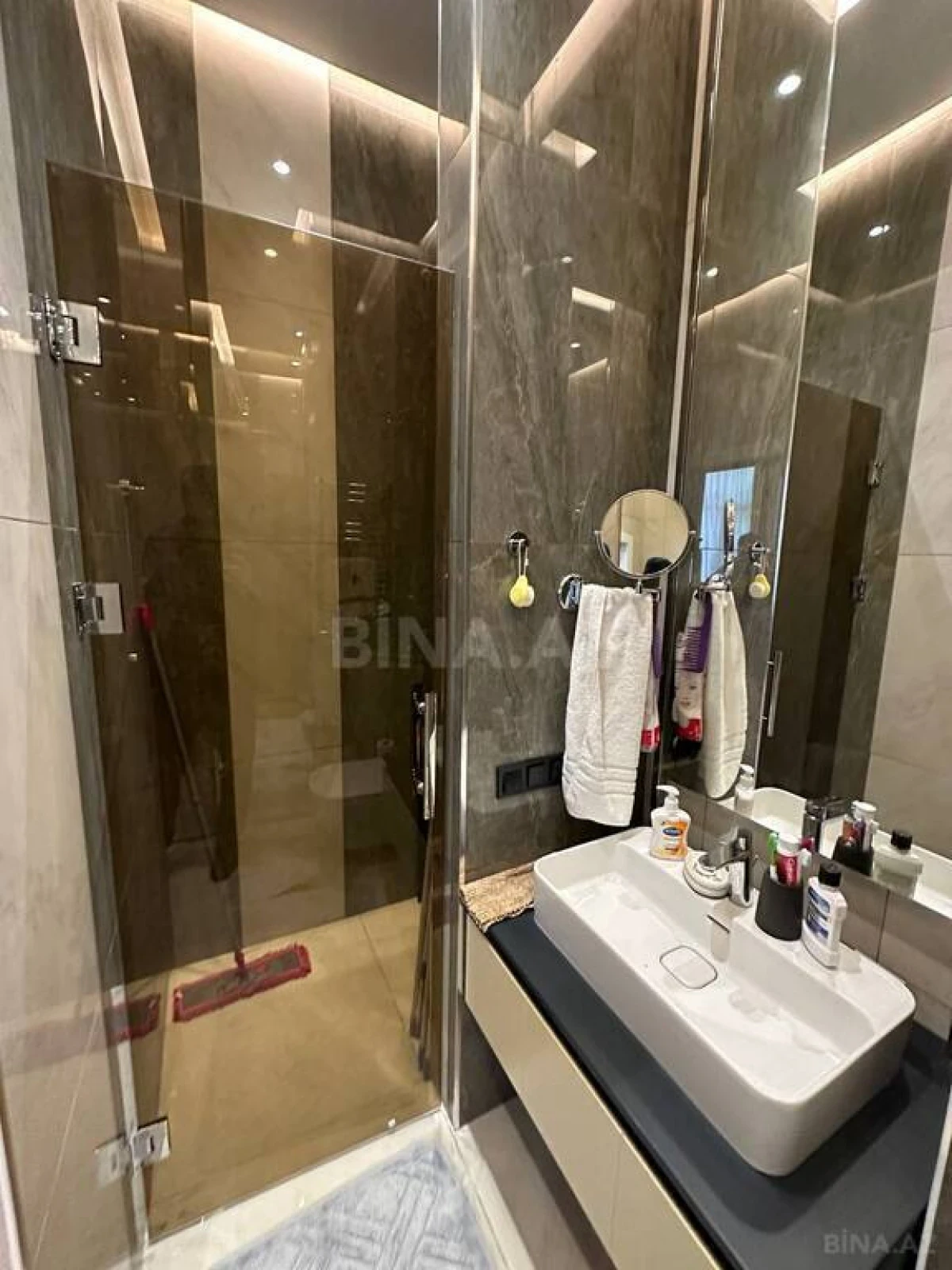 Kirayə verilir 2 otaqlı mənzil 65 m²