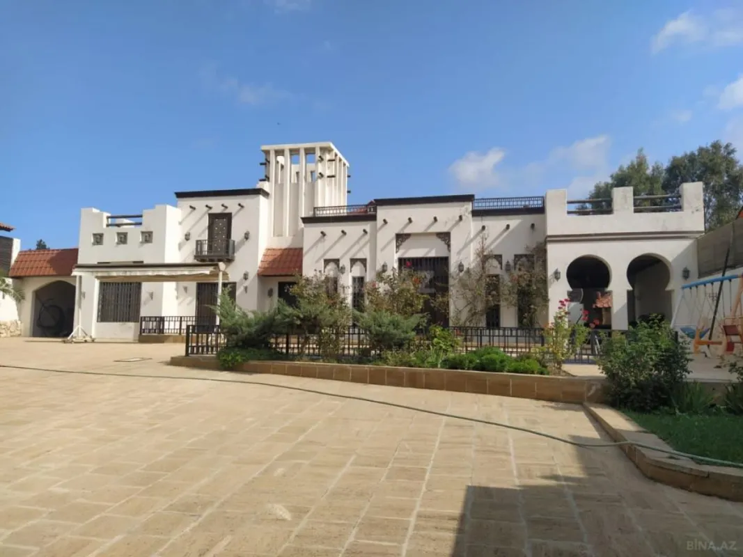 Kirayə verilir 5 otaqlı həyət evi 370 m²