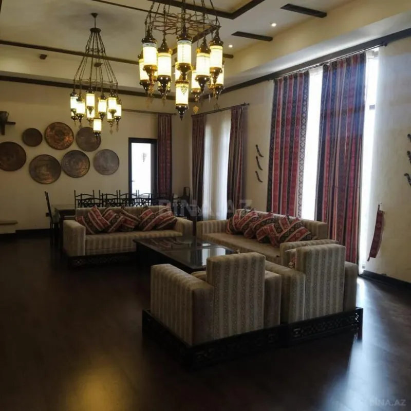 Kirayə verilir 5 otaqlı həyət evi 370 m²