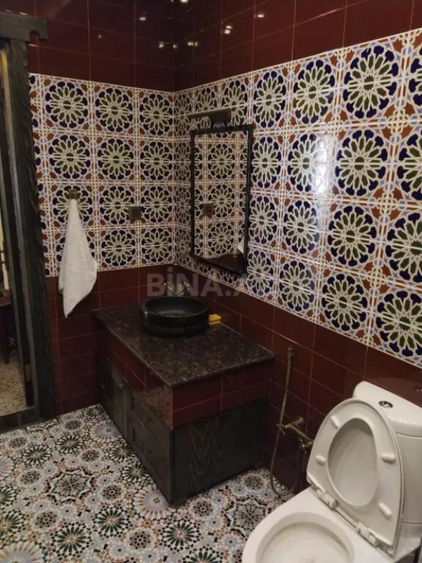 Kirayə verilir 5 otaqlı həyət evi 370 m²