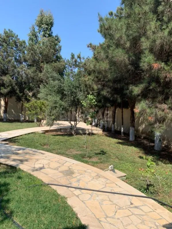 Kirayə verilir 4 otaqlı həyət evi 450 m²