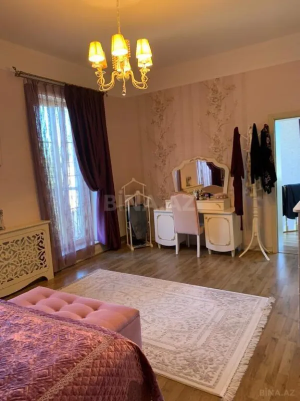 Kirayə verilir 4 otaqlı həyət evi 450 m²