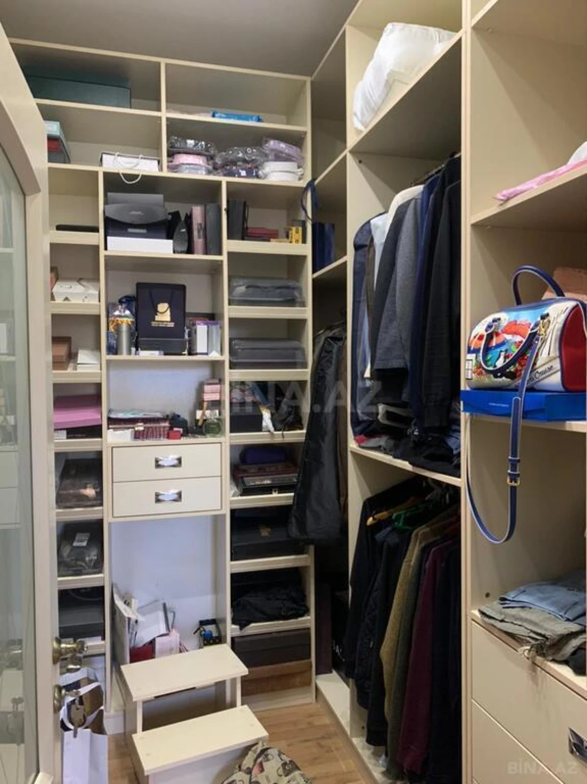 Kirayə verilir 4 otaqlı həyət evi 450 m²