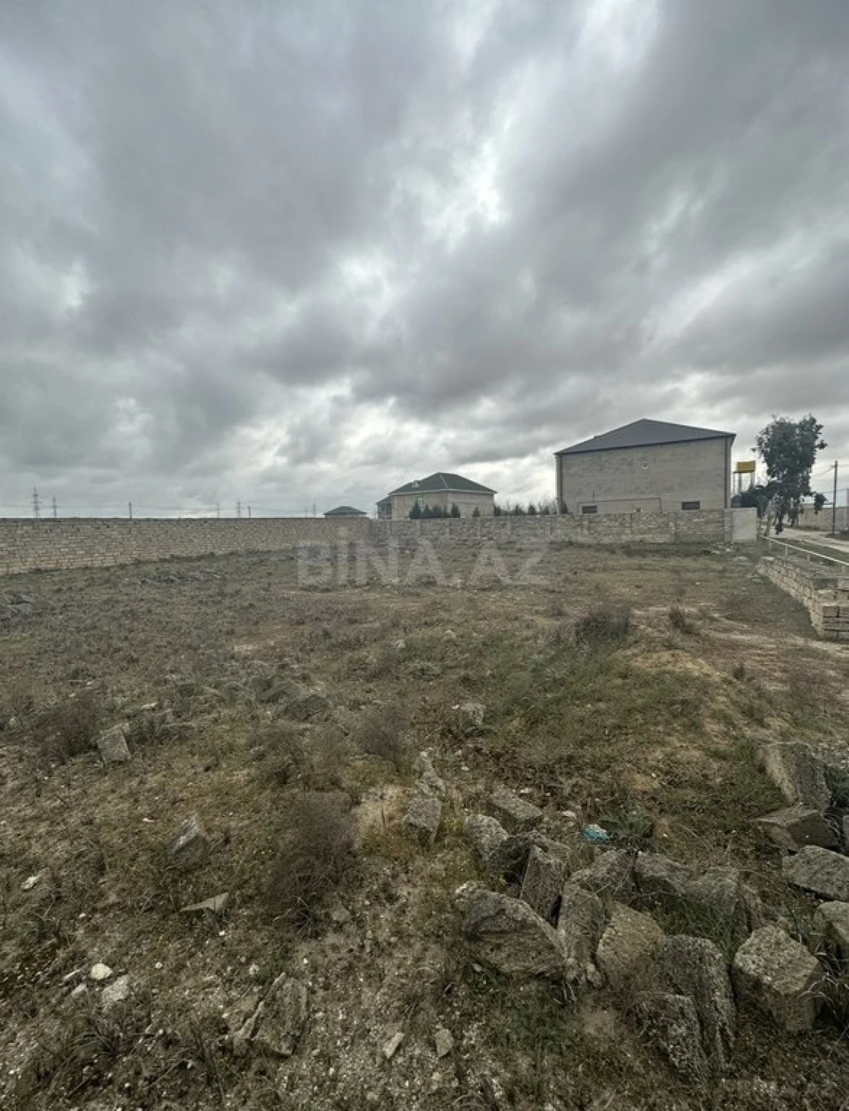 Satılır torpaq sahəsi 12 m²