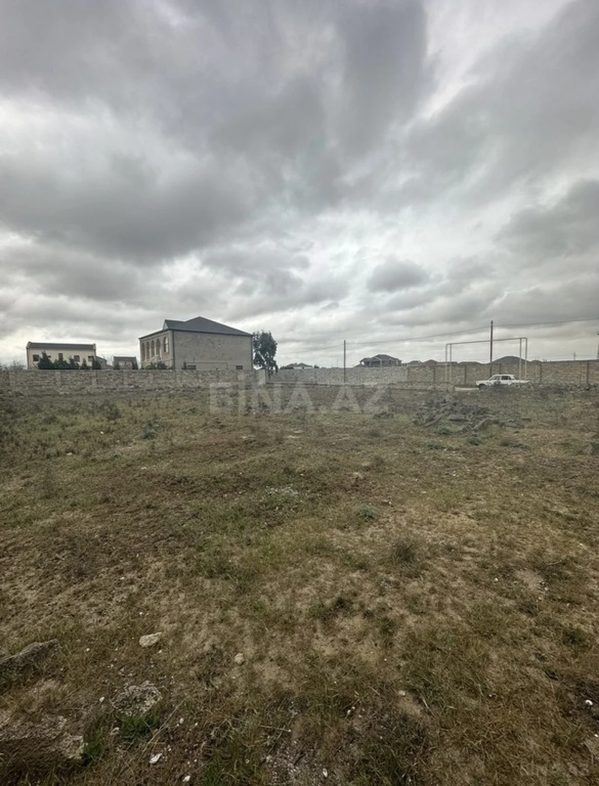 Satılır torpaq sahəsi 12 m²