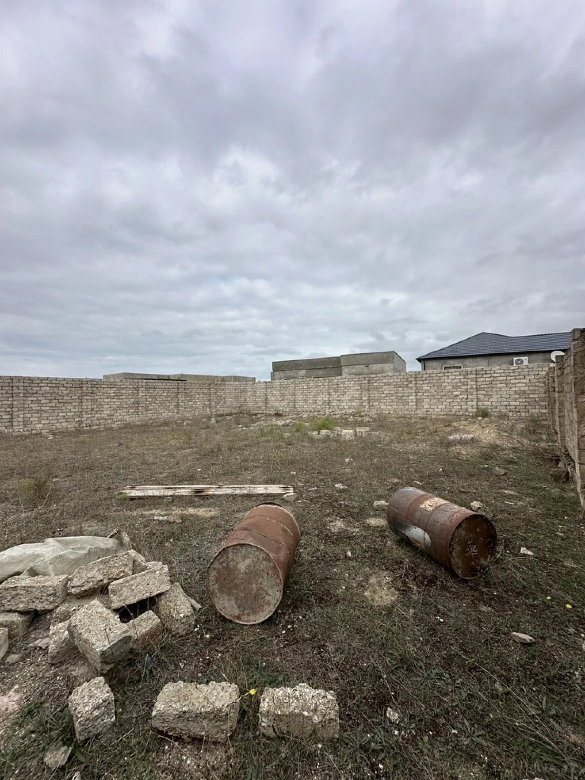 Satılır torpaq sahəsi 6 m²