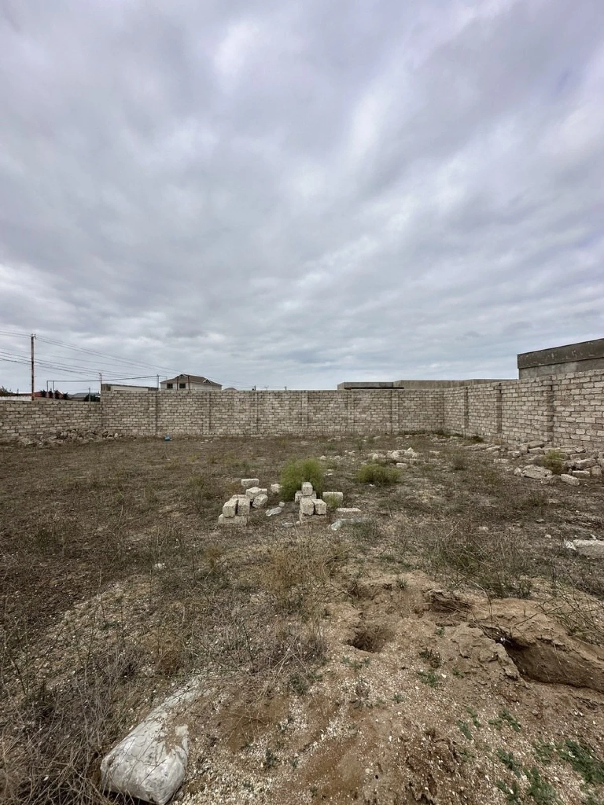 Satılır torpaq sahəsi 6 m²