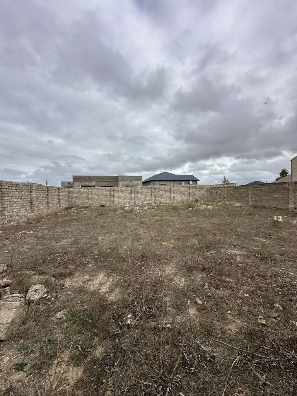 Satılır torpaq sahəsi 6 m²