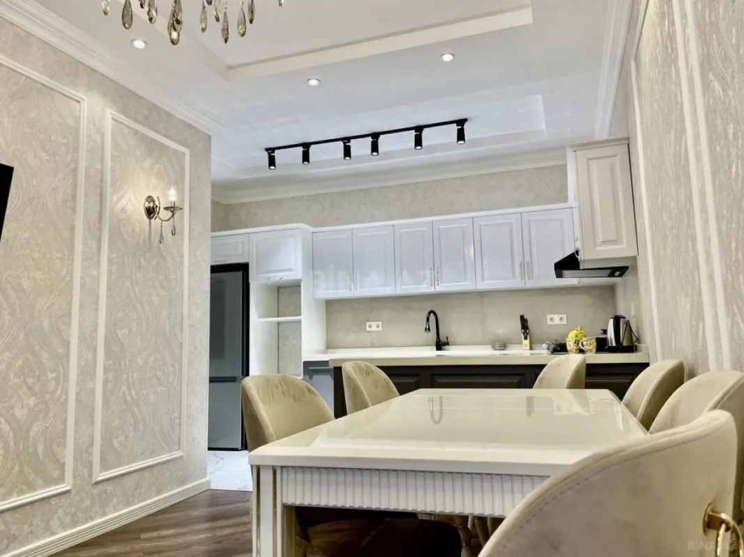 Kirayə verilir 3 otaqlı mənzil 90 m²