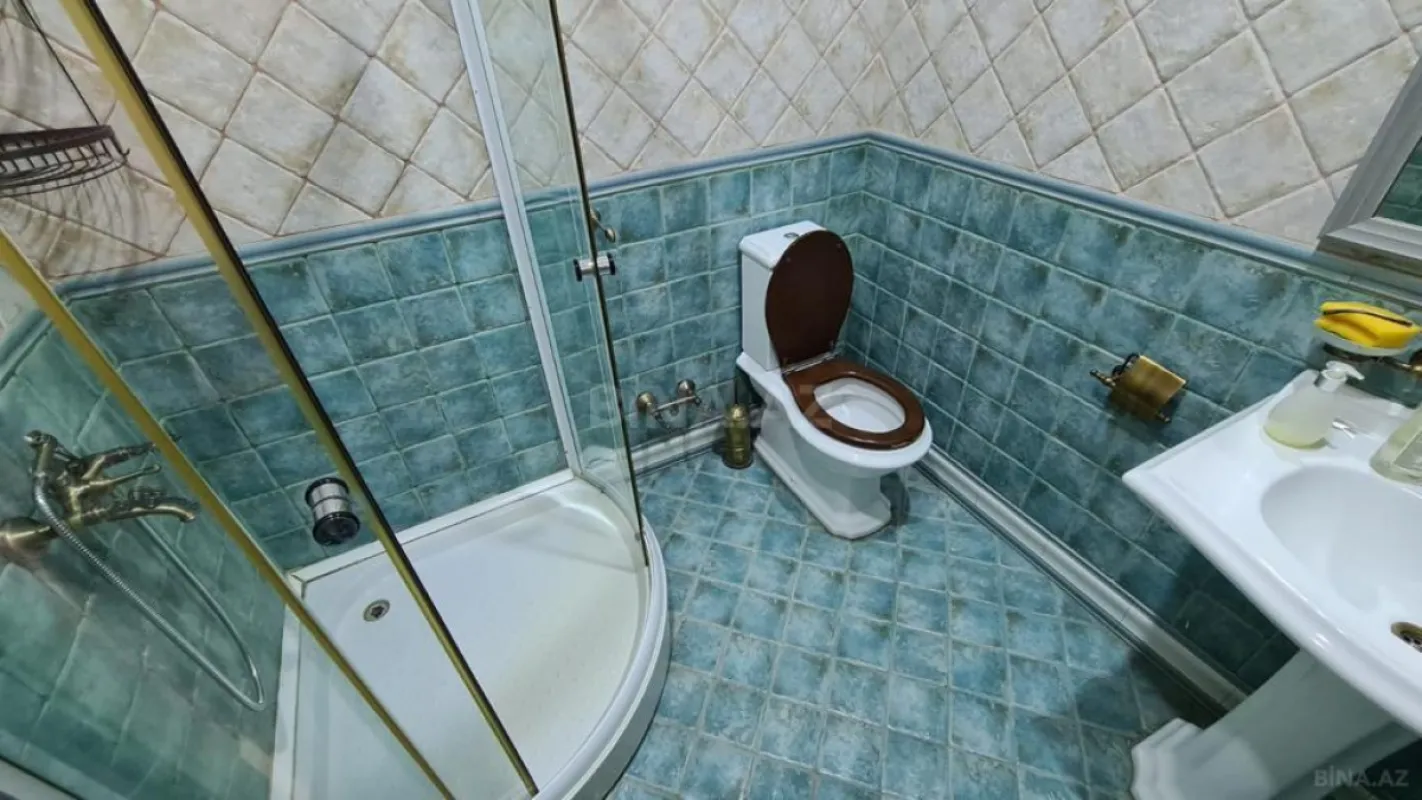 Kirayə verilir 6 otaqlı həyət evi 350 m²