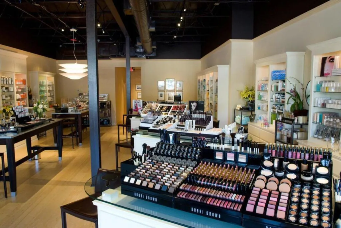 Satılır obyekt 200 m²