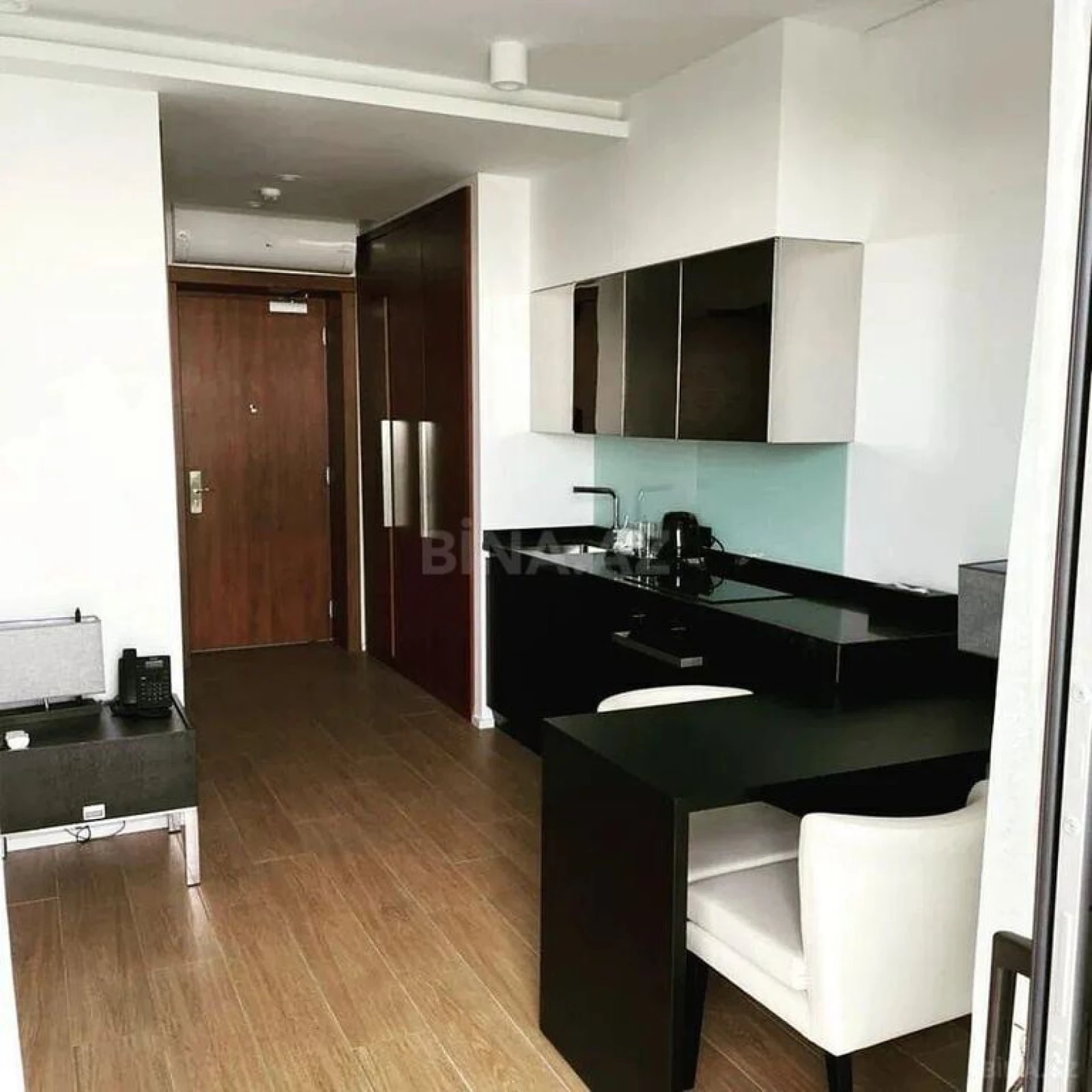 Kirayə verilir 1 otaqlı həyət evi 60 m²