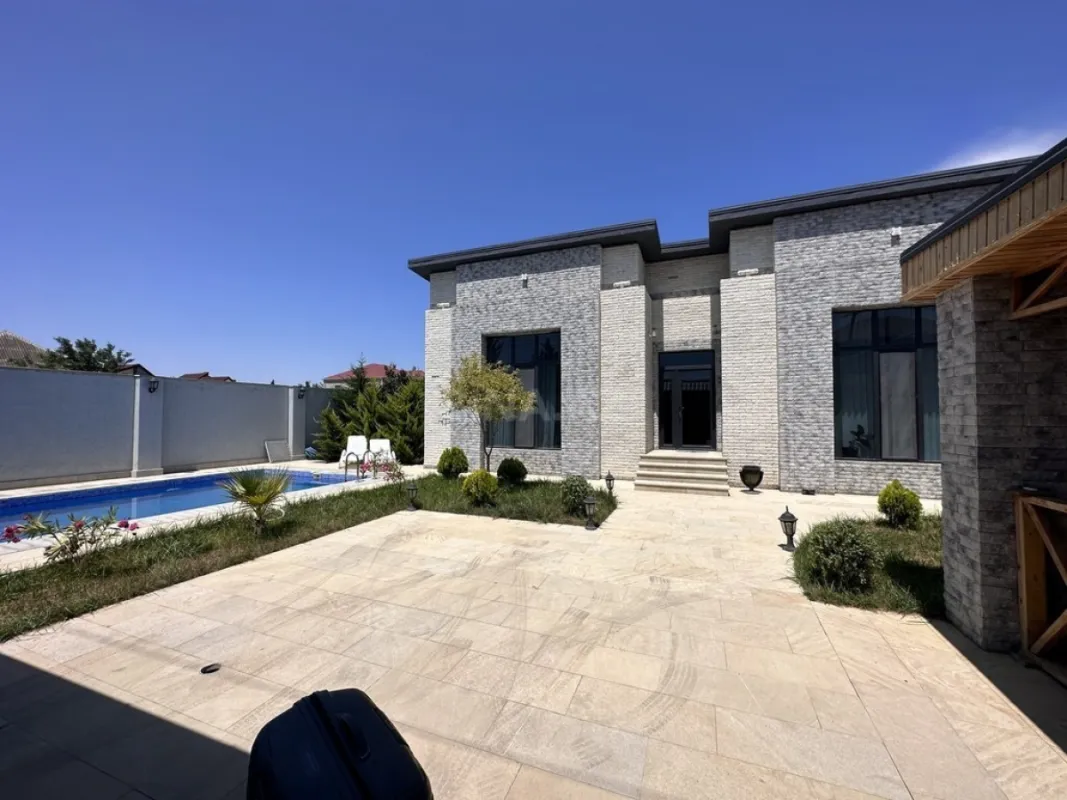 Kirayə verilir 4 otaqlı həyət evi 200 m²