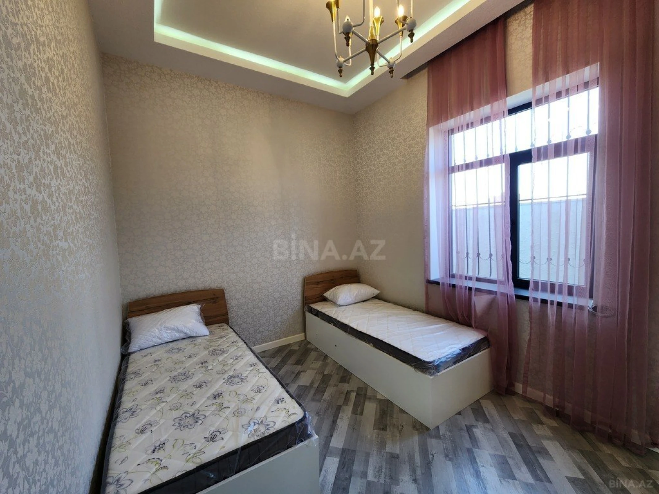 Kirayə verilir 4 otaqlı həyət evi 200 m²