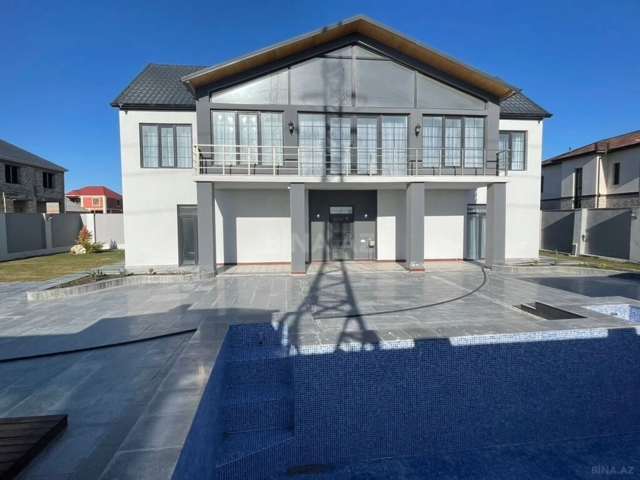 Kirayə verilir 4 otaqlı həyət evi 300 m²