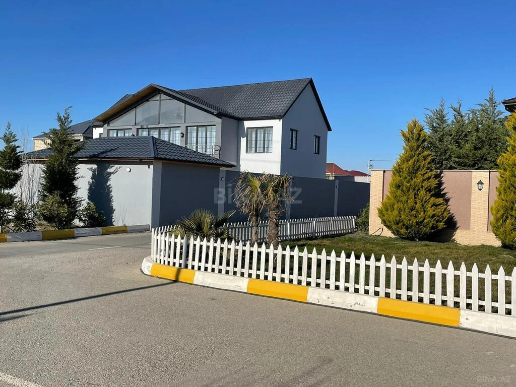 Kirayə verilir 4 otaqlı həyət evi 300 m²