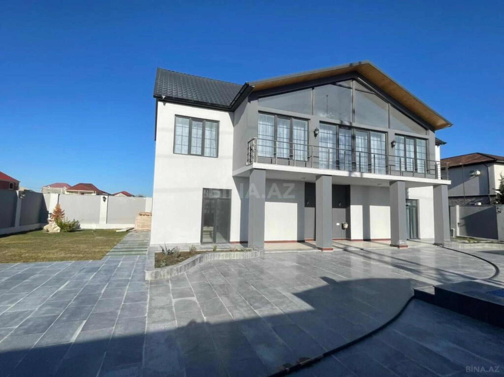 Kirayə verilir 4 otaqlı həyət evi 300 m²