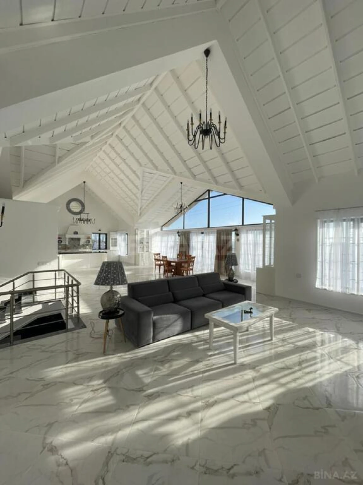 Kirayə verilir 4 otaqlı həyət evi 300 m²