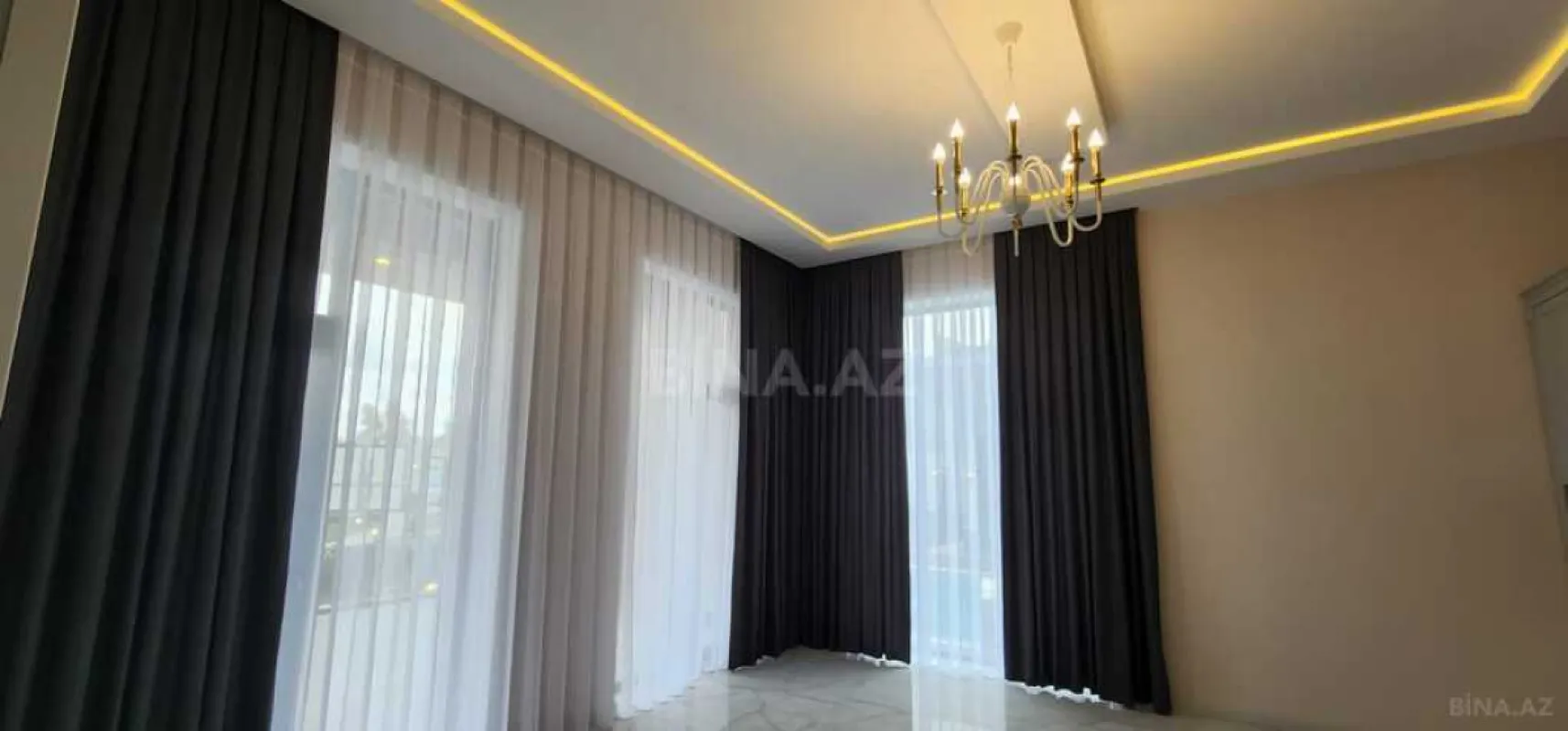 Satılır 7 otaqlı həyət evi 400 m²