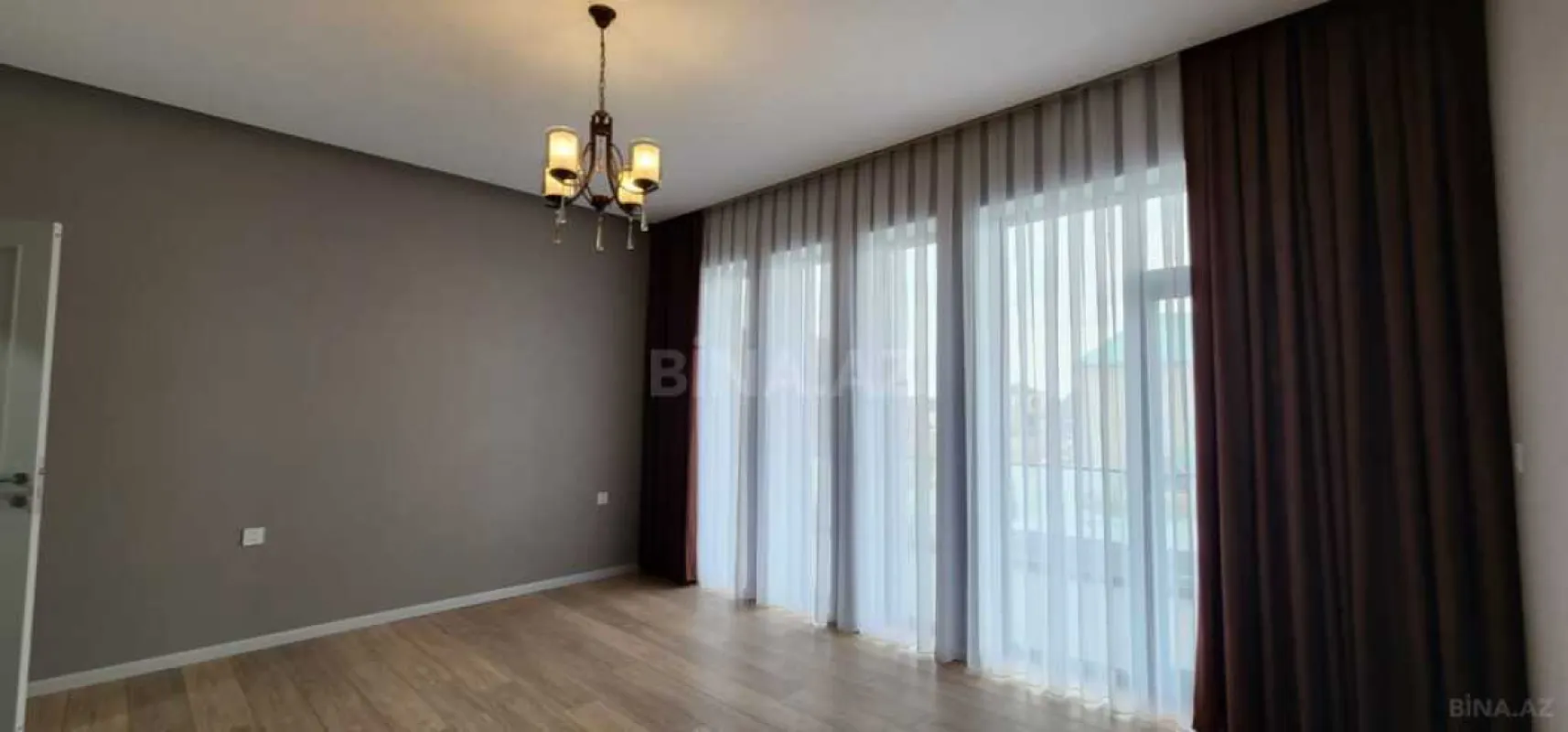 Satılır 7 otaqlı həyət evi 400 m²