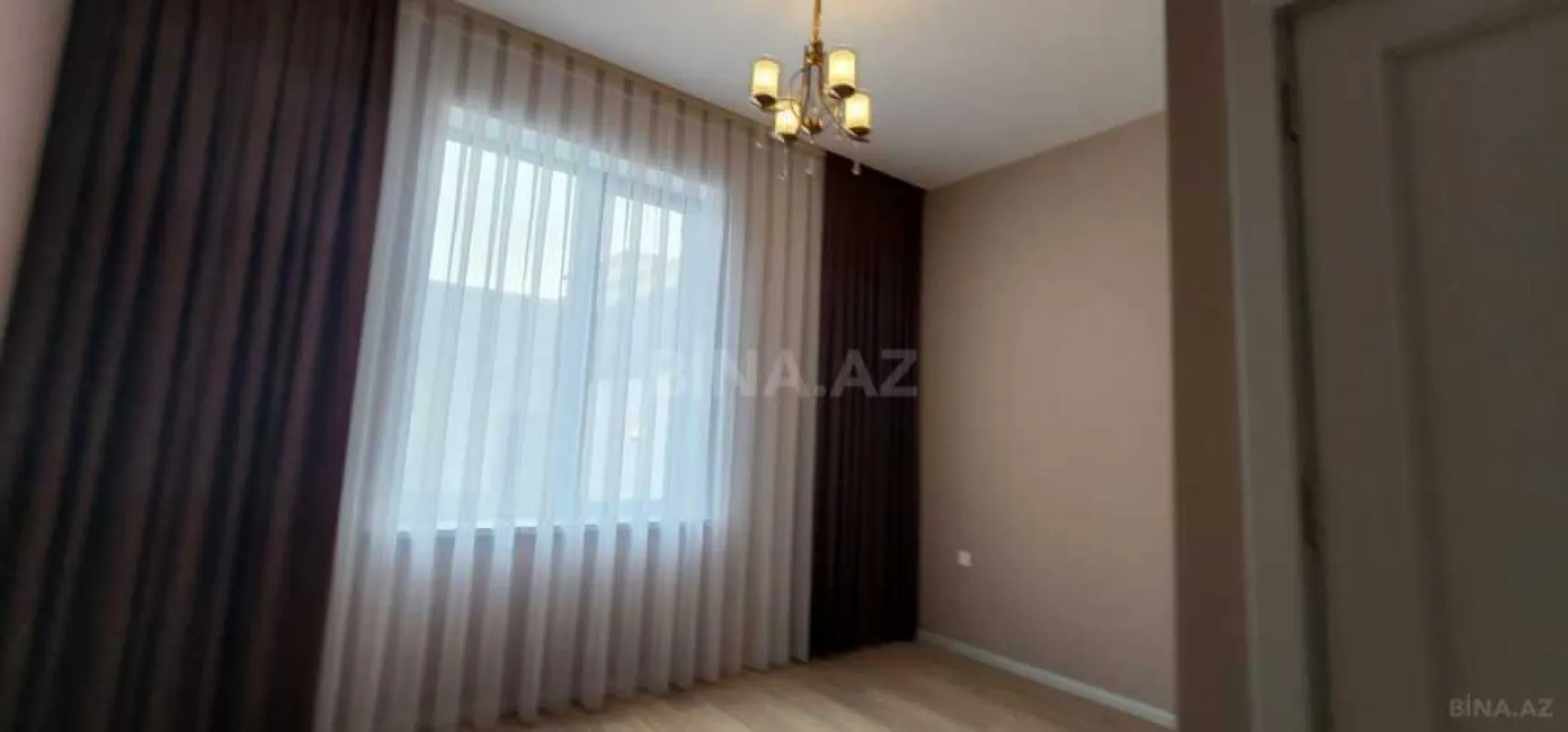 Satılır 7 otaqlı həyət evi 400 m²