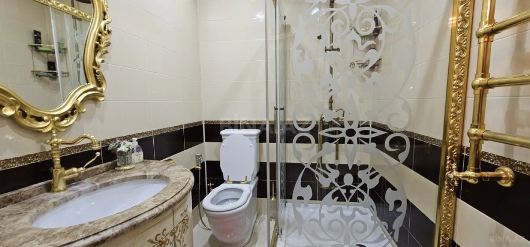 Satılır 6 otaqlı həyət evi 400 m²