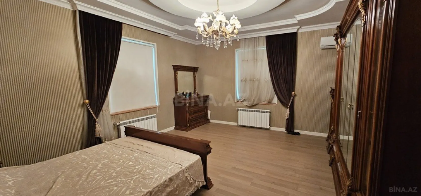 Satılır 6 otaqlı həyət evi 400 m²