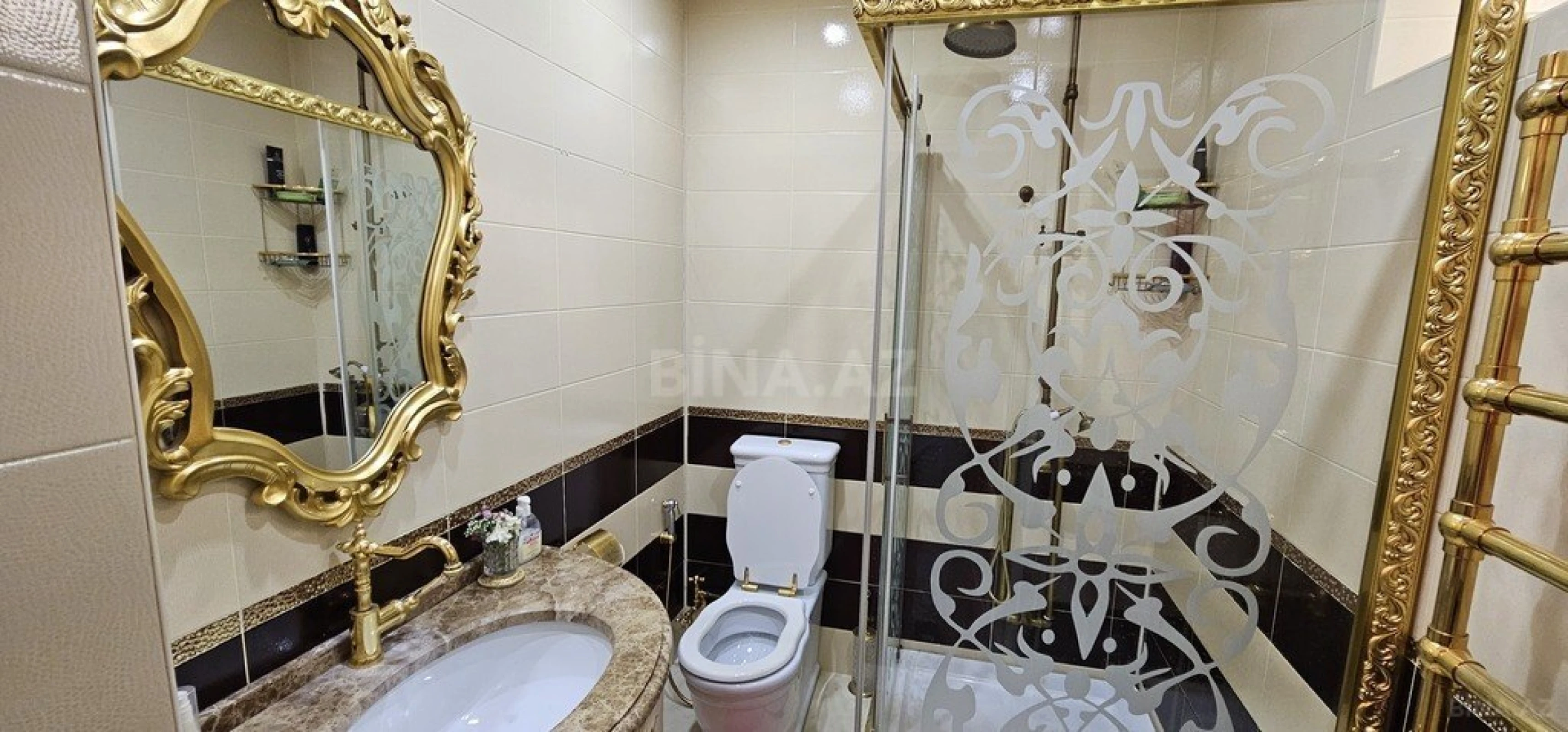Satılır 6 otaqlı həyət evi 400 m²
