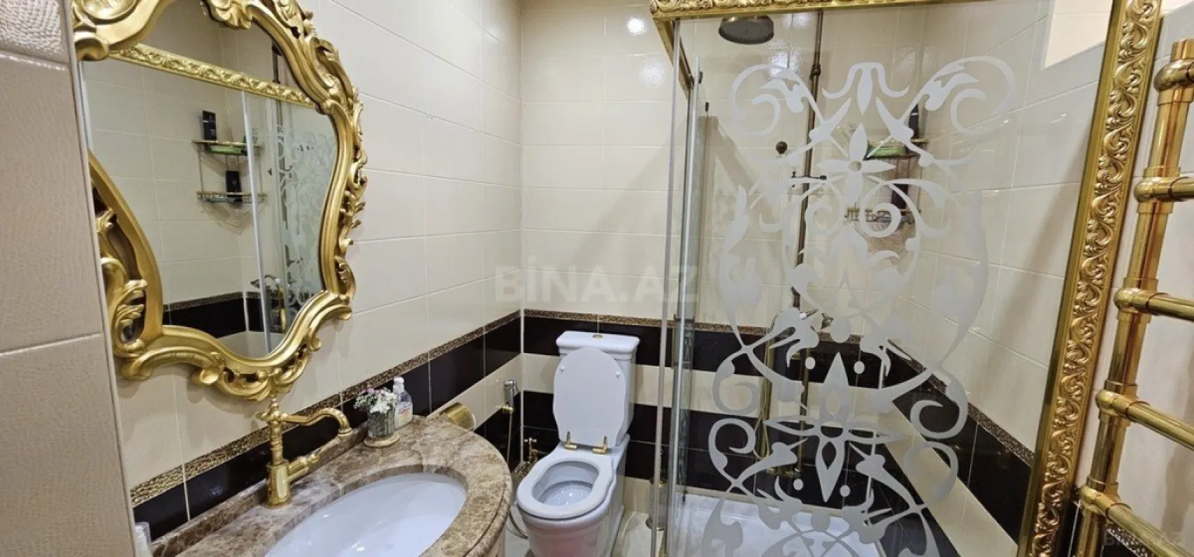 Satılır 6 otaqlı həyət evi 400 m²
